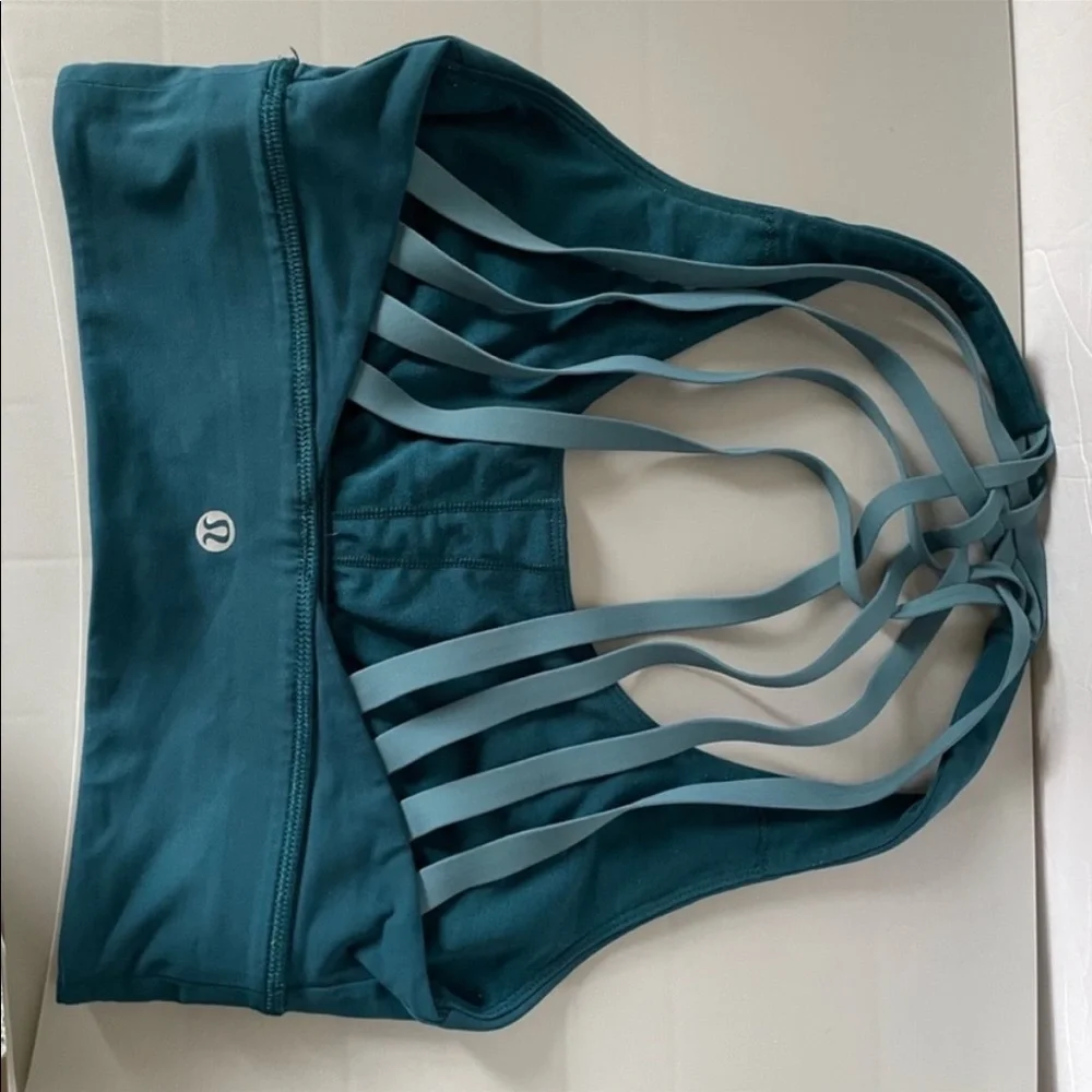Lululemon Free To Be Moved Bra size 4 Deep Uniform Blue - Picture 8 of 8